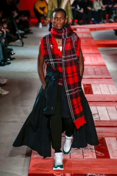 Look 22